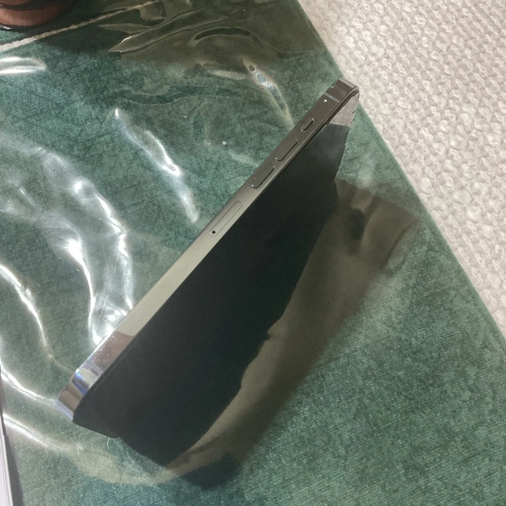 iPhone 13 Pro Max in Excellent condition